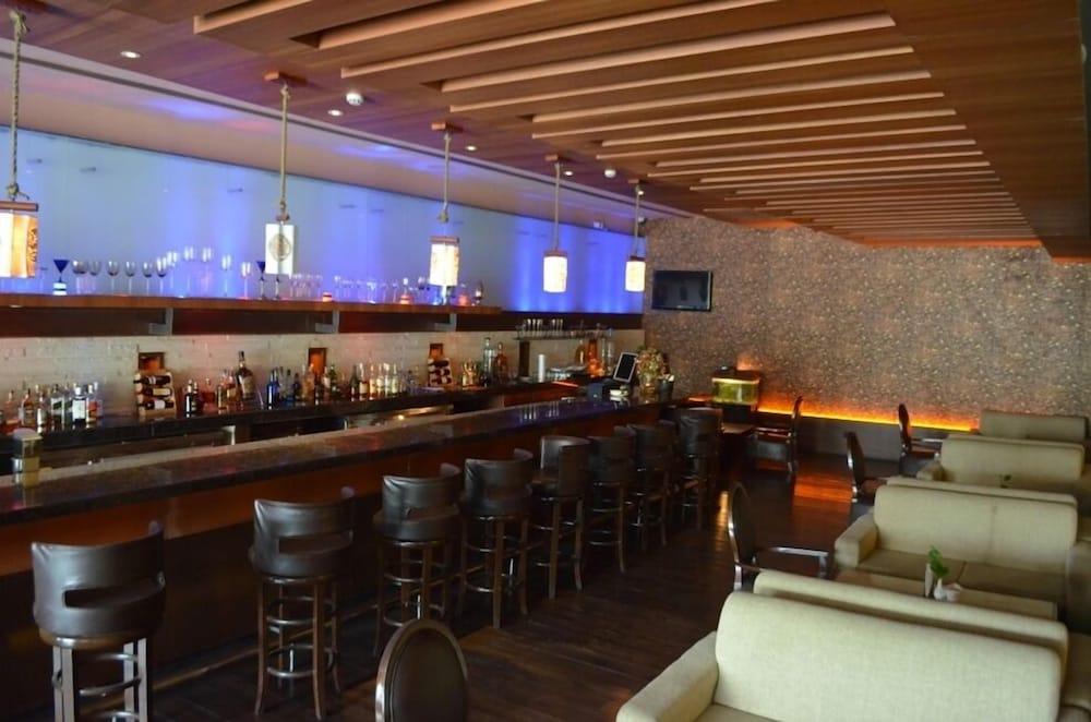 Hotel Mountview Chandigarh Bagian luar foto