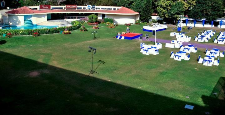 Hotel Mountview Chandigarh Bagian luar foto