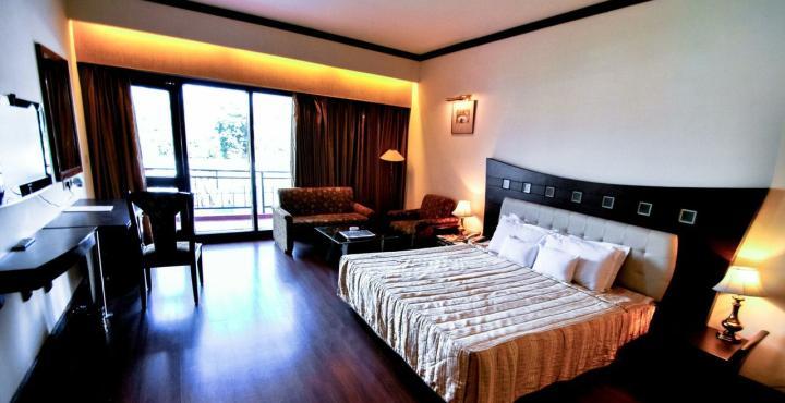 Hotel Mountview Chandigarh Bagian luar foto