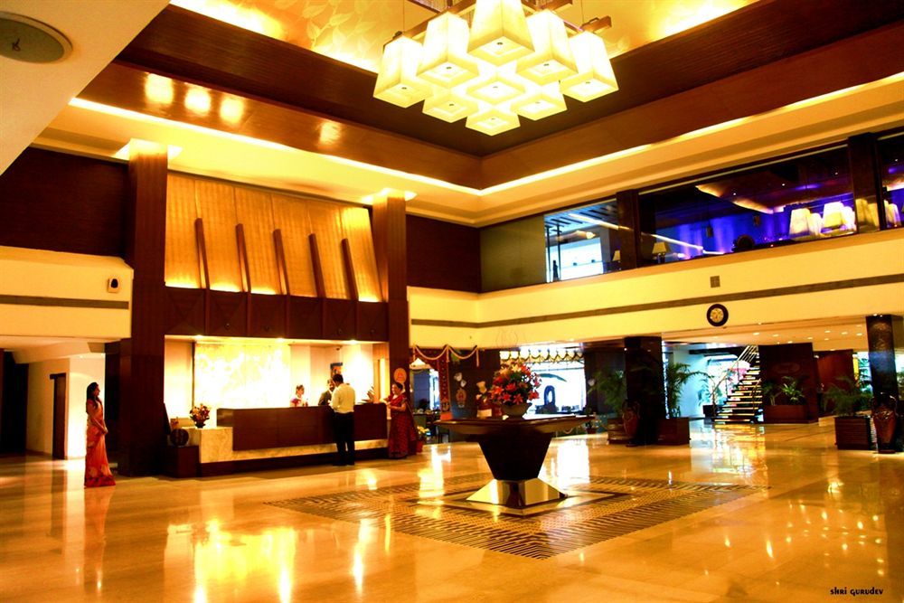 Hotel Mountview Chandigarh Bagian luar foto
